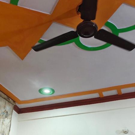 Mangalam Gold Guest House Varanasi Exterior foto